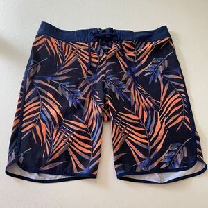 Old Navy California Men’s Swim Trunks Board Shorts Size 34 Tropical Print